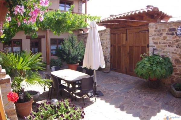 Hotel Rural La Veleta Murias de Rechivaldo Eksteriør bilde