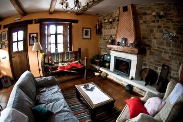 Hotel Rural La Veleta Murias de Rechivaldo Eksteriør bilde