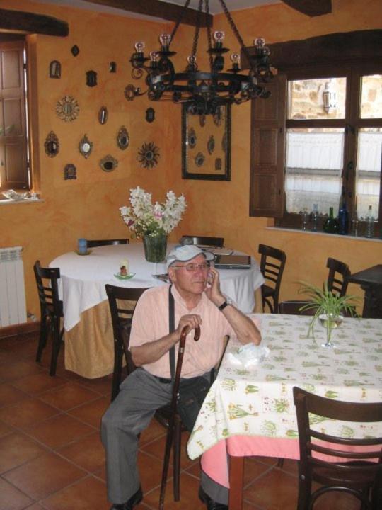 Hotel Rural La Veleta Murias de Rechivaldo Eksteriør bilde